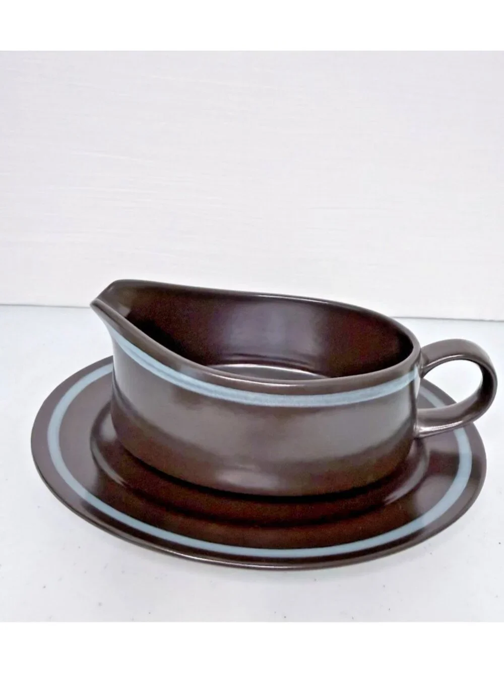 Mikasa Majorca Monza 7504 Gravy Boat with Underplate Brown with Blue Stripe MCM
